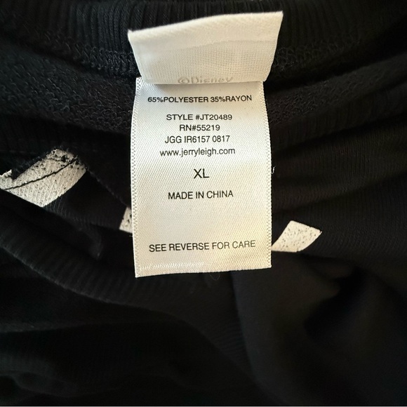 Mickey Mouse‎ Keyhole Sweater Size XL EUC - Picture 4 of 4